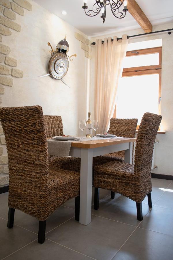 Гетьманські Палати , Старе Місто, 2 Спальні, Балкон-Тераса , 85 М Кв Kamianets-Podilskyi Exterior foto