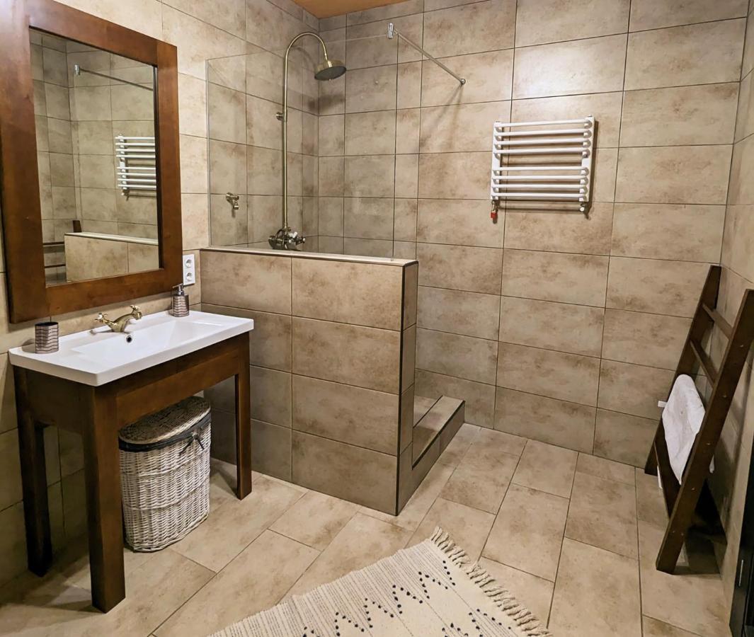 Гетьманські Палати , Старе Місто, 2 Спальні, Балкон-Тераса , 85 М Кв Kamianets-Podilskyi Exterior foto